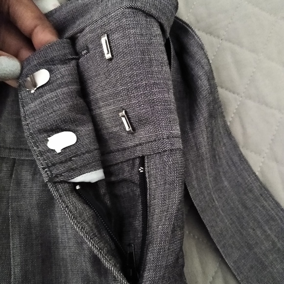 Charlotte Russe Pleated Shorts - Picture 8 of 8